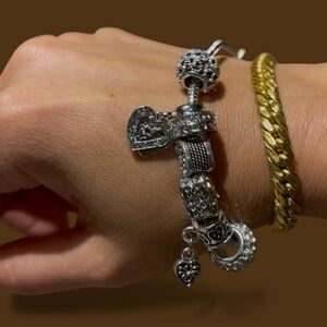 Rhinestone Heart Pendant Beaded Bracelet